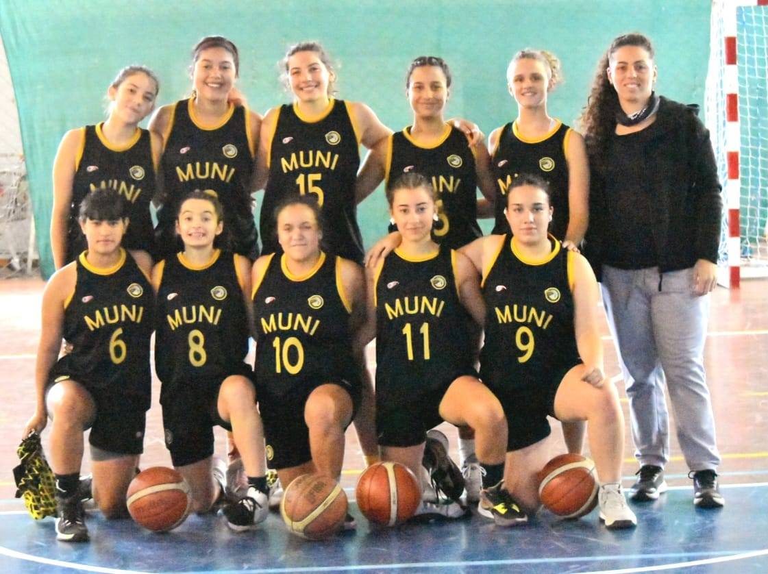 Chicas buscan mayor rodaje jugando con varones en un nuevo torneo de  básquet | Bariloche 2000 - Diario digital de San Carlos de Bariloche